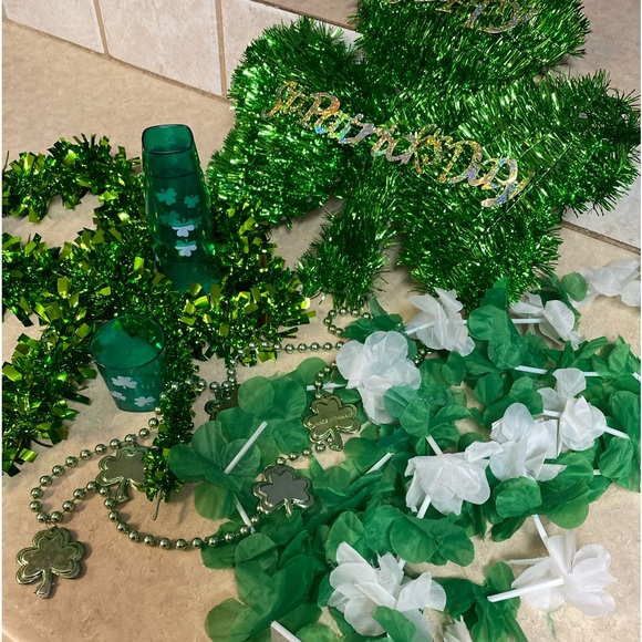 Other - ST PATRICKS DAY PARTY PIECES ☘️
